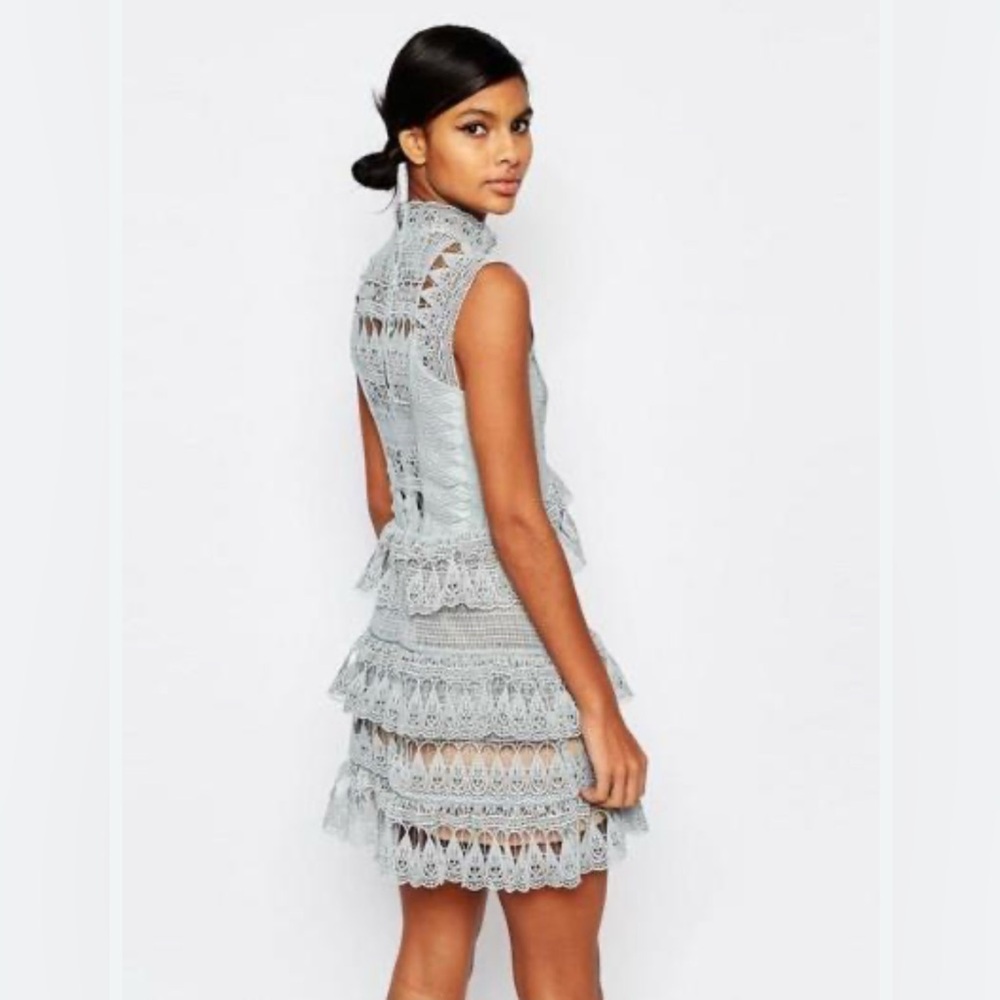 SELF-PORTRAIT Teardrop Guipure Panelled Mini Dress - Size 6 - Picture 6 of 11